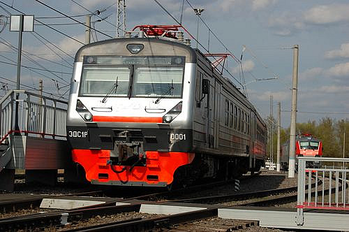 Электропоезд переменного тока ЭДС1Р модели 62-370